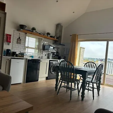 Beautiful Seaside Town Ferienhaus